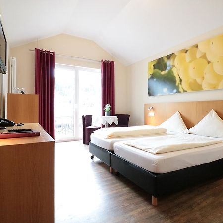 Christiana'S Wein & Art Hotel แบร์นคาสเทล-คืสท์ ภายนอก รูปภาพ